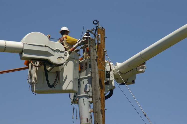 utility linemen